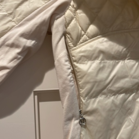 Lululemon Puffer Coat - Picture 4 of 11